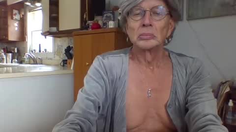 phillipa online show from 01-25-25, 07:28