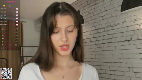 Emilia online show from 02-09-25, 09:06