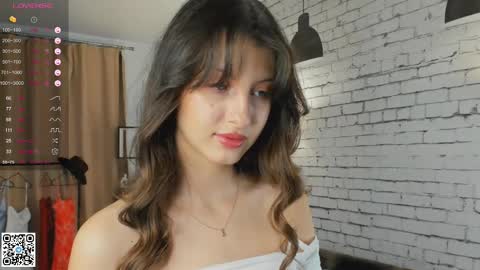 Emilia online show from 02-12-25, 06:19