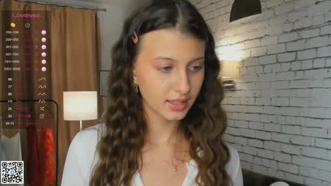Emilia online show from 02-16-25, 12:41