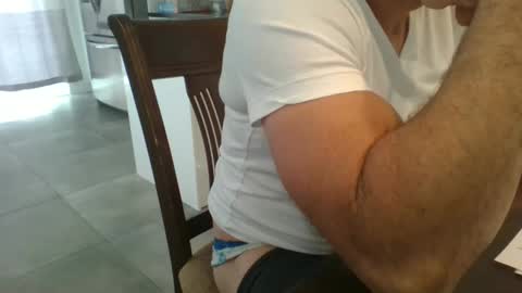 Snapshot of philouuuuu chatting on 01-15-26, 04:22 philouuuuu online show from 01-15-26, 04:22