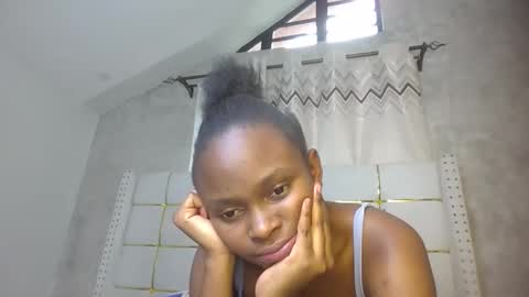 phoebe online show from 02-24-26, 07:17