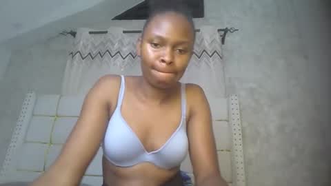 phoebe online show from 02-25-26, 07:23