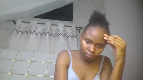 phoebe online show from 02-26-26, 07:46