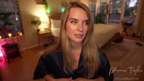 PHOENIX TAYLOR online show from 10-21-25, 01:39