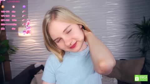 Snapshot of phyllisearney chatting on 12-04-25, 04:11 Hann G. Jones online show from 12-04-25, 04:11