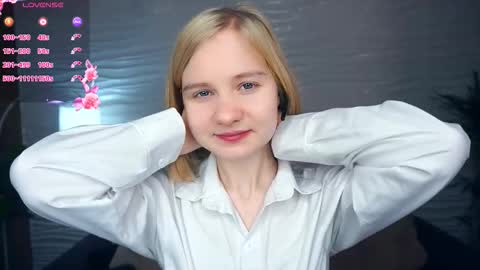 Snapshot of phyllisearney chatting on 12-15-25, 04:06 Hann G. Jones online show from 12-15-25, 04:06