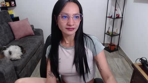 Pia  online show from 02-04-25, 08:28