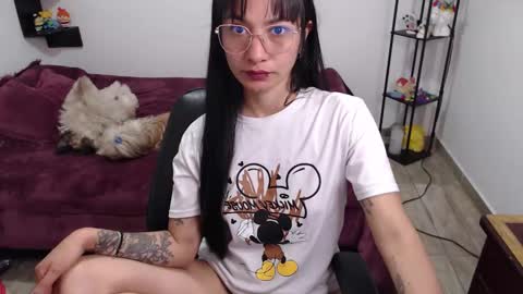 Snapshot of pia_horny chatting on 11-19-25, 08:09 Pia online show from 11-19-25, 08:09