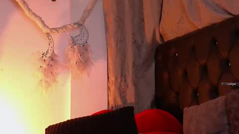  PIA FISHER  online show from 02-09-26, 01:09