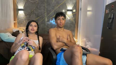 Snapshot of pichon_baby chatting on 10-24-25, 07:49 pichon_baby online show from 10-24-25, 07:49