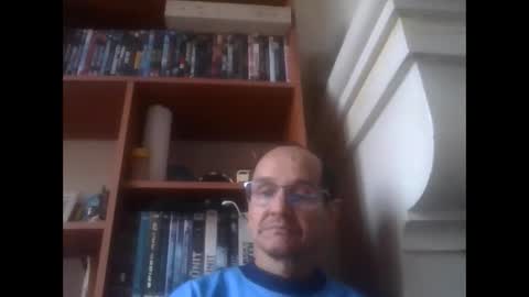 Snapshot of pichoun71 chatting on 03-08-25, 08:00 pichoun71 online show from 03-08-25, 08:00