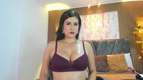 Your virtual goddess Luna  online show from 01-08-26, 08:55