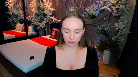 Emelie online show from 01-12-25, 02:09