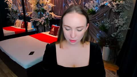 Emelie online show from 01-12-25, 05:11