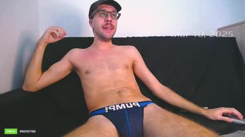 Snapshot of pierre_lucaxxx chatting on 03-11-25, 03:48 Luca Follow Me twitter - PierreLucaXXX fansly online show from 03-11-25, 03:48