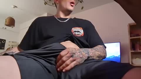 pijagruesa8 online show from 09-19-25, 12:56