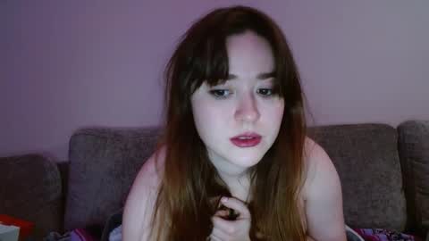 Snapshot of pillogoddess chatting on 01-05-25, 01:36 PilloGoddess online show from 01-05-25, 01:36