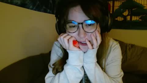 Snapshot of pillogoddess chatting on 01-25-25, 06:55 PilloGoddess online show from 01-25-25, 06:55