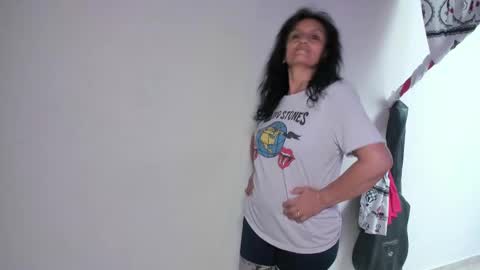 Pilar online show from 03-06-25, 07:32