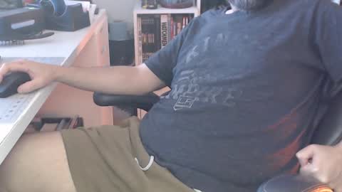 Snapshot of pimprobo chatting on 01-14-25, 08:04 Pimp Robo online show from 01-14-25, 08:04