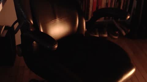 Snapshot of pimprobo chatting on 11-30-25, 02:32 Pimp Robo online show from 11-30-25, 02:32