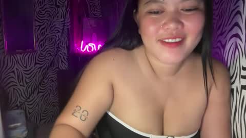 Hot Feb online show from 01-17-26, 03:06