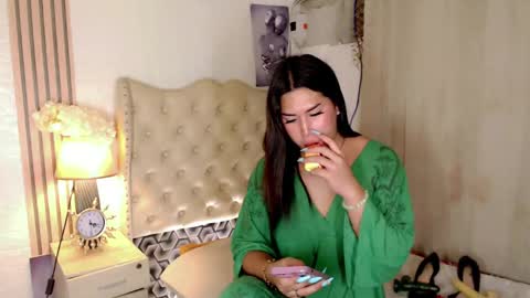 Ivy Morningstar online show from 01-05-25, 12:31