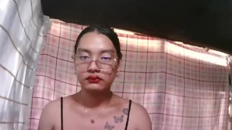 Snapshot of pinay_janella10 chatting on 09-29-25, 02:27 pinay_janella10 online show from 09-29-25, 02:27