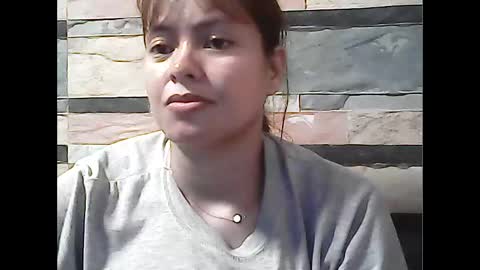 Snapshot of pinayhairyflower chatting on 11-13-25, 02:43 Nica online show from 11-13-25, 02:43