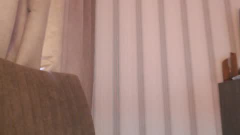 Snapshot of pineapple__mood chatting on 10-30-25, 07:10 online show from 10-30-25, 07:10