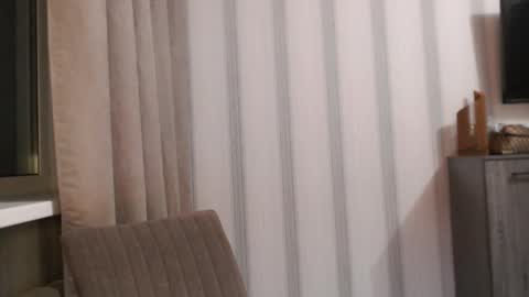 Snapshot of pineapple__mood chatting on 11-06-25, 05:47 online show from 11-06-25, 05:47