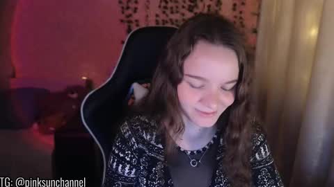 Stephanie online show from 11-16-25, 06:57