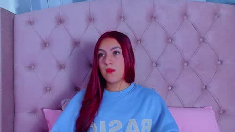 pink_bonnie online show from 09-17-25, 01:46