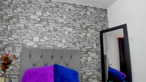 pink_lemonade7 online show from 01-05-26, 07:28