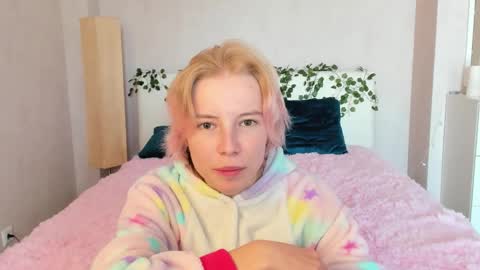 pink_lila18 online show from 09-10-25, 08:14