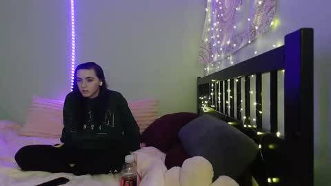 pink_tv online show from 12-02-25, 02:28