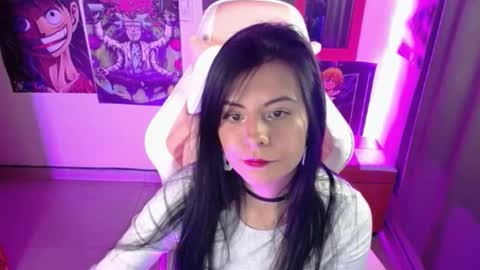 pink_yuii online show from 03-03-25, 11:46