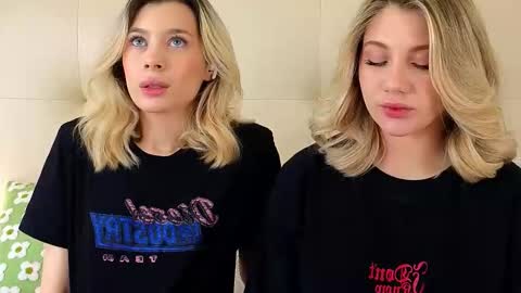 Snapshot of pinkadele chatting on 12-19-25, 09:05 Adele online show from 12-19-25, 09:05