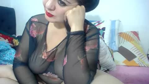 Snapshot of pinkafroditaxx chatting on 10-10-25, 03:22 pinkafroditaxx online show from 10-10-25, 03:22