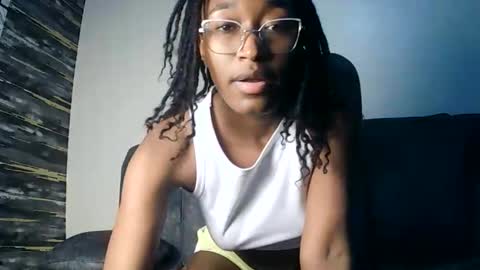 PinkyAura online show from 02-20-26, 04:07