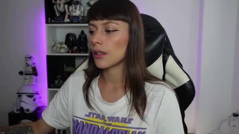 Emily online show from 02-09-26, 04:11