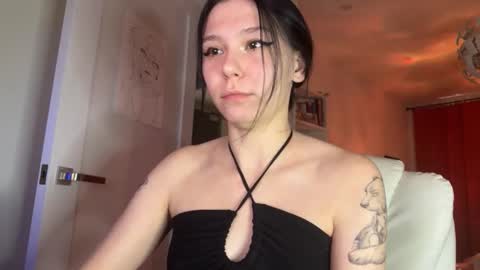 pinkdollylovv online show from 10-13-25, 09:37