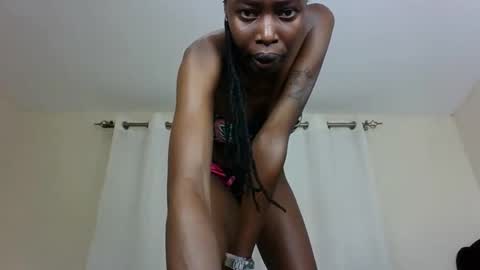 Pinkie online show from 02-16-25, 07:37