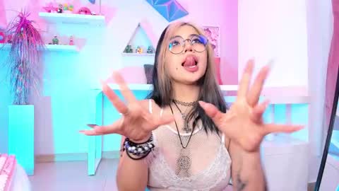 PINKK online show from 10-22-25, 02:06