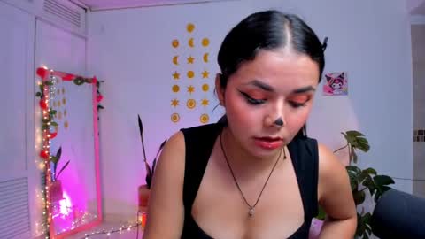 Sarah .. online show from 10-07-25, 11:02