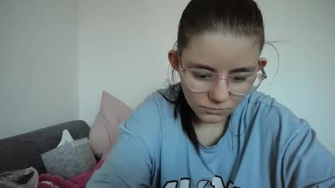 pinkwife97 online show from 03-19-26, 12:09