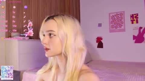 Pinky online show from 10-22-25, 02:01