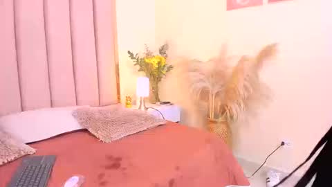 CHERRY online show from 09-24-25, 08:23