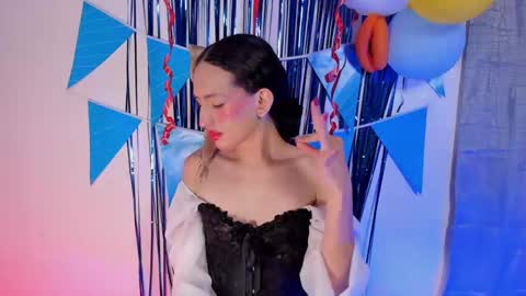 Snapshot of pinky_peach_ chatting on 09-30-25, 04:39 Peachy online show from 09-30-25, 04:39